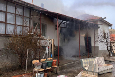 Kırıkkale'de tandırdan çıkan alevler evi yaktı