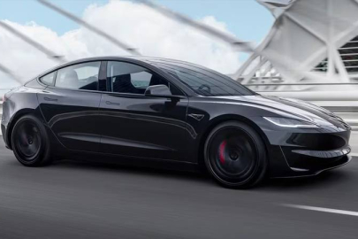 Tesla marka otomobile zam geldi