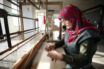 "Derbent dokuması" Bursalı kadınların ellerinde yeniden hayat buldu