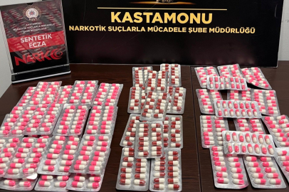Kastamonu’da sentetik ecza hapı ile yakalanan 3 şahıs gözaltına alındı
