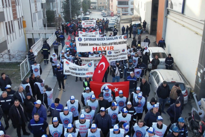 Maden işçileri özelleştirmeye karşı Ankara'ya yürüyor