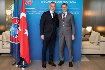 Hacıosmanoğlu, UEFA Başkanı Ceferin ile buluştu