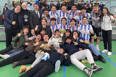 Nilüfer Borsa İStanbul Fen Lisesi futsal takımı Bursa şampiyonu oldu