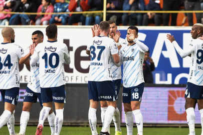 Fenerbahçe, Avrupa Ligi play-off turunda Anderlecht'i konuk ediyor