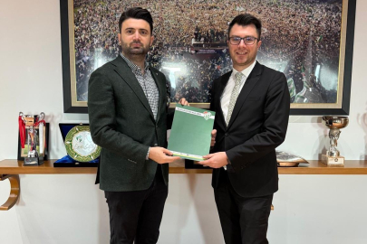 Bursaspor Başkanı Enes Çelik’e hem ziyaret hem destek