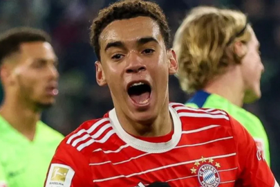 Jamal Musiala Bayern Münich ile 5 yıllık kontrat imzaladı!