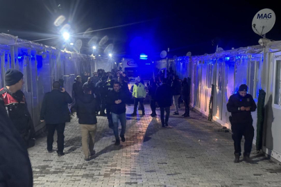 Hırsızlık zanlısı kendisini gözaltına almaya çalışan polislere saldırdı