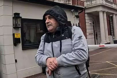 İngiltere'de Kur'an-ı Kerim yakan şahsın "Türk" olduğu ortaya çıktı!