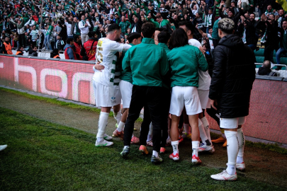 Timsah 3 puanı kaptı: Bursaspor gol oldu yağdı!