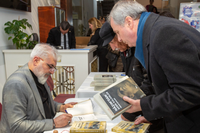 Usta yazarlar Bursa'da Nâzım'ı yazma serüvenlerini anlattı