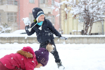 3 ilde eğitime kar engeli