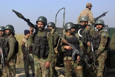 Pakistan ordusu Afganistan sınırı yakınlarında 30 teröristi etkisiz hale getirdi