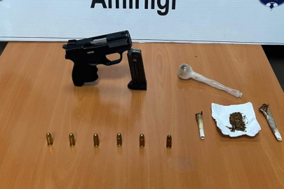 Kars Sarıkamış’ta uyuşturucu ve silah ele geçirildi