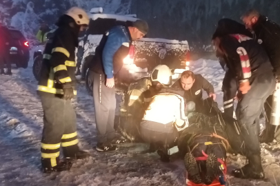 Kocaeli'de jandarma aracı uçurumdan yuvarlandı: 2 yaralı