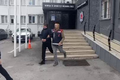 Bursa'da kendini vali olarak tanıtıp iş adamlarını dolandıran şahıs tutuklandı