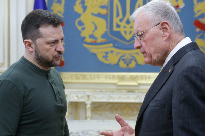 Zelenskiy, ABD'nin Ukrayna ve Rusya Özel Temsilcisi Kellogg ile bir araya geldi