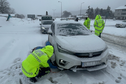 Bolu Dağı sürücüler zor anlar yaşıyor