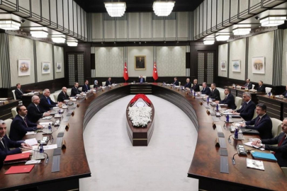 Gündem olan 'kabinede değişiklik' iddialarına AK Parti'den açıklama geldi!