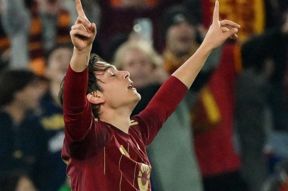 Roma ilk yarıda geri döndü: Tur biletini galibiyetle aldı