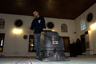 Bursa Kestel'de camiler ramazana ayına hazırlanıyor