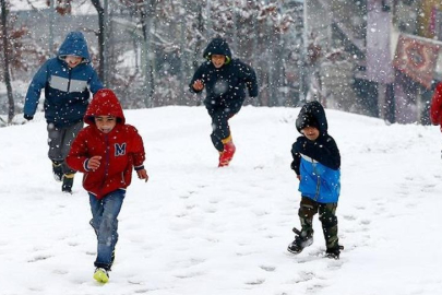 İstanbul'da pazartesi günü okullar tatil mi? Vali Davut Gül açıkladı...