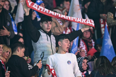 AK Parti'nin yeni MKYK'sı belli oldu! Mesut Özil, Serap Yazıcı, Ünal Karaman...