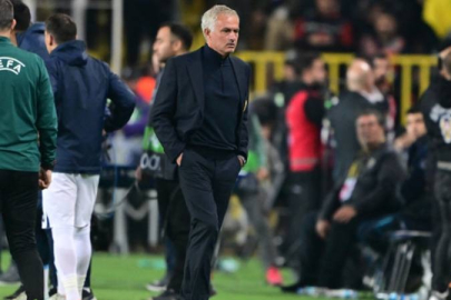 Jose Mourinho Galatasaray'a karşı bir ilki başarmak istiyor
