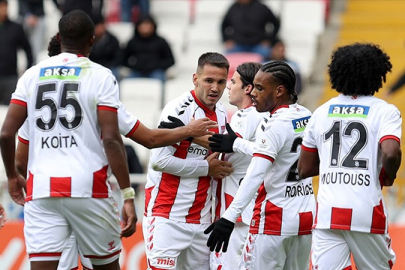 FIFA'dan Sivasspor'a 3 dönem transfer yasağı!