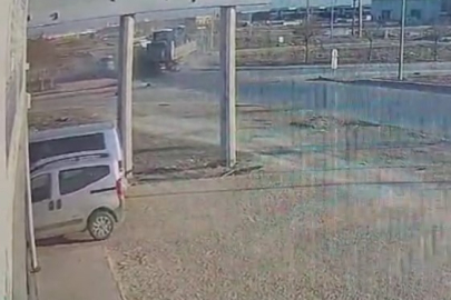 Konya'da polis memurunun şehit olduğu kaza güvenlik kamerasına yansıdı