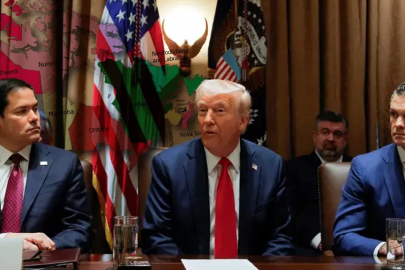 Donald Trump'ın hedefi tekrarladı; Kanada! Ülkenin başbakanına 'vali' dedi