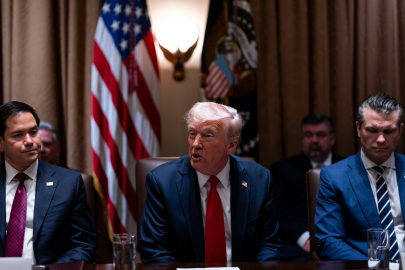 ABD, Meksika ve Kanada'ya uygulayacağı gümrük vergilerini 4 Mart'a çekti