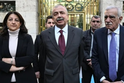 DEM Parti heyeti 3. görüşme için İmralı'ya doğru yola çıktı!