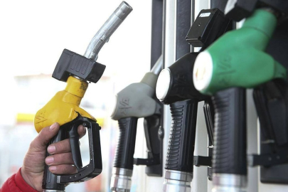 İndirim pompaya yansıdı! Akaryakıtta tabela değişti. İşte Bursa'daki güncel akaryakıt fiyatları...