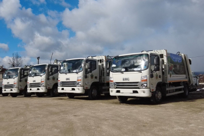 Bursa Orhaneli, yeni çöp araçlarına kavuştu