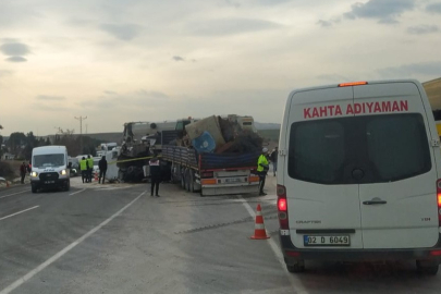 Adıyaman’da tır ile vinç çarpıştı