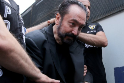 Adnan Oktar yargılandığı davada 3 suçtan beraat etti