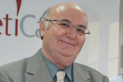 Bursa'nın acı kaybı! Prof. Dr. Mesut Özcan vefat etti