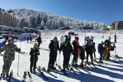 Bursa Osmangazili çocuklar kayak yapmayı öğrendi
