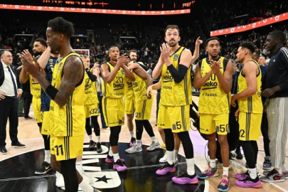 Fenerbahçe Beko, Paris'te rekorla kazandı