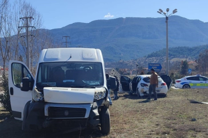 Karabük'te trafik kazalarında 6 kişi yaralandı