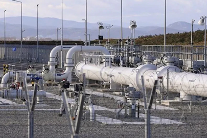 Enerji piyasasında köprü kuruldu! Türkmen gazının Türkiye'ye akışı başladı, İran'dan açıklama geldi