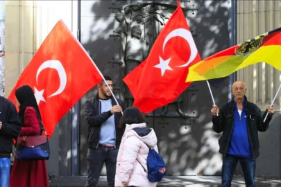 Hamburg'da 10 Türk kökenli vekil eyalet meclisine girdi