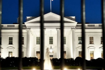 Beyaz Saray, ABD'deki Ukraynalıların yasal statüsünü iptal edileceği iddiasını yalanladı