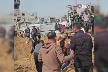 Gazze'deki Kemal Advan Hastanesi çevresinde 76 kişinin cenazesi bulundu