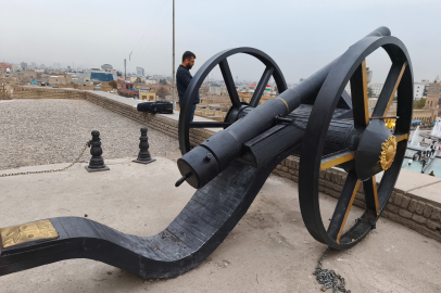 Tarihi Erbil Kalesi’nde Osmanlı dönemine ait topla 50 yıl sonra iftar vakti atış yapıldı