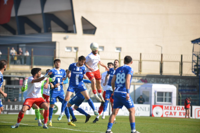 1923 Mustafakemalpaşaspor 3 puan aldı