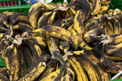 Bursa'da çürük muz skandalı! Tepki yağıyor
