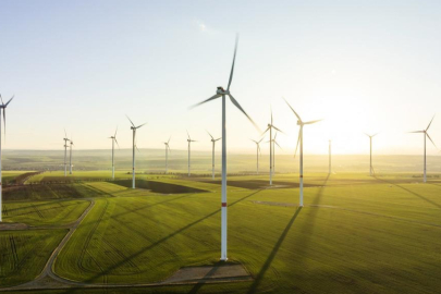 Mavi yaka, beyaz yakadan sonra üçüncü yaka da çıktı! Maaşları dudak uçuklattı...