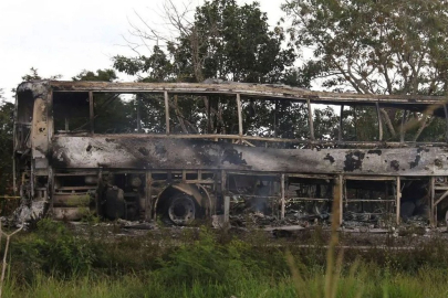 Meksika'da otobüs devrildi! 18 ölü, 29 yaralı