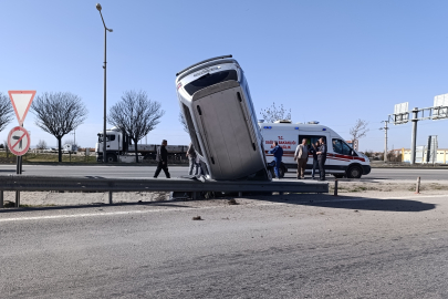 Afyonkarahisar'da fizik kurallarını sorgulatan trafik kazası